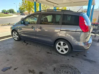 Mazda 5 URGE