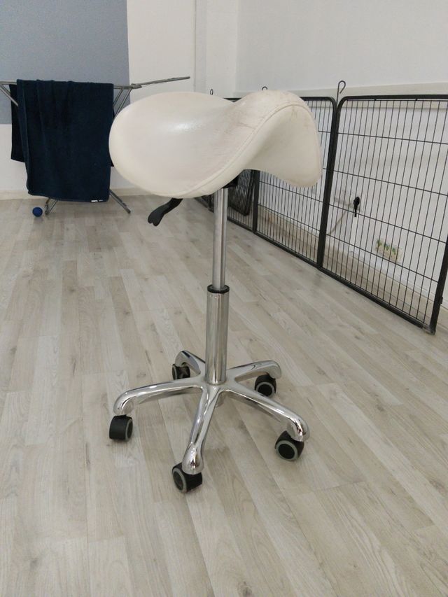 Silla de trabajo tipo potro