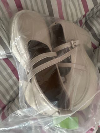 Zapatos Mary Jane blancos