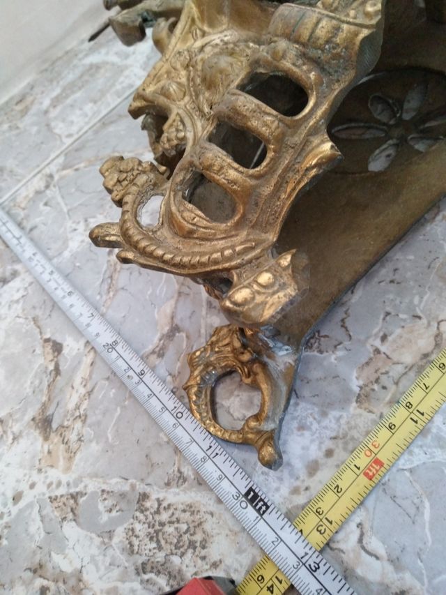 Due orologi antichi in bronzo funzionano