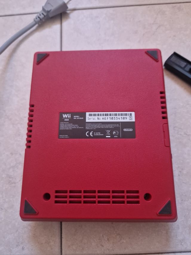 Nintendo Wii Mini Rossa