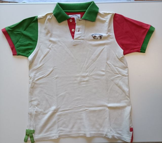 Polo bicolor verde, rojo y blanco