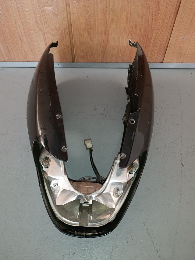 Tapa trasera Aprilia Sonic
