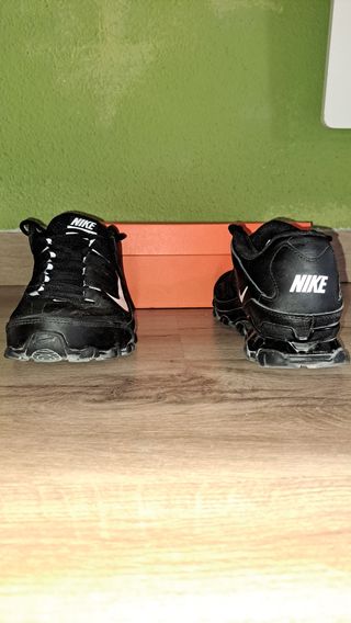 Zapatillas Nike Reax Negras