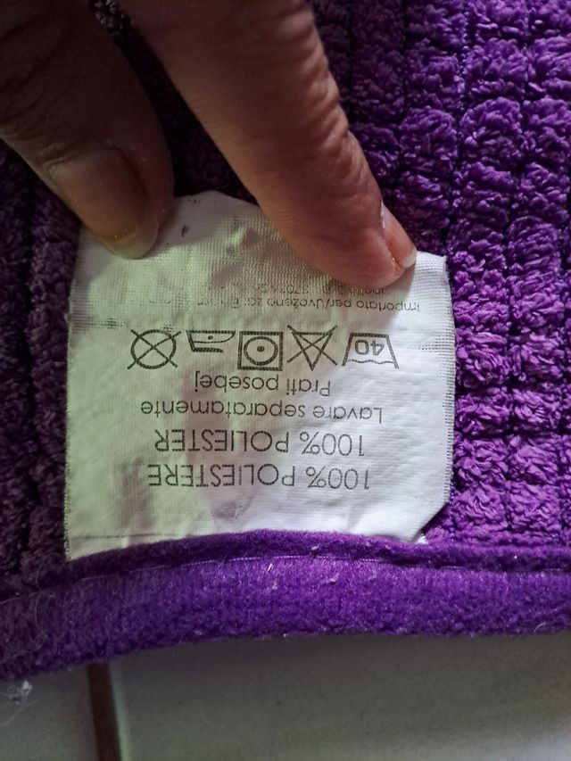 Tappeto viola in microfibra