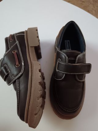 Zapatos niño marrones