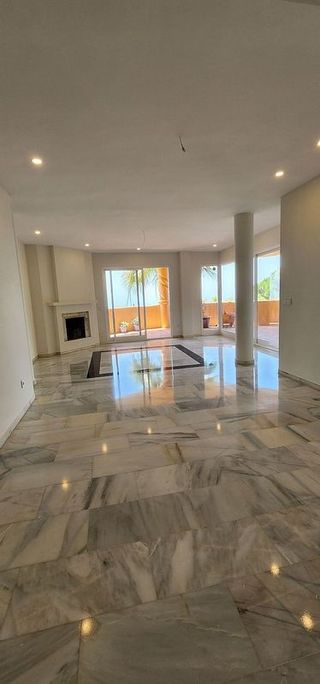 Piso en alquiler en Calahonda en Mijas