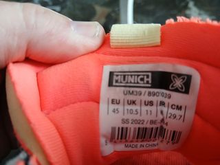 Zapatillas Munich Talla 45.