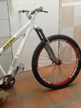 Bicicleta Dirt Jump Felt