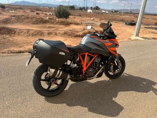 KTM 1290 Super Duke GT 2023