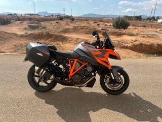 KTM 1290 Super Duke GT 2023