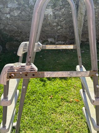 Escalera Piscina Metal/Plástico Gris
