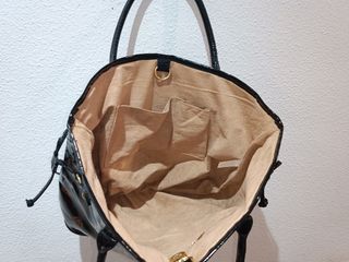 Bolso de mano mujer negro y dorado
