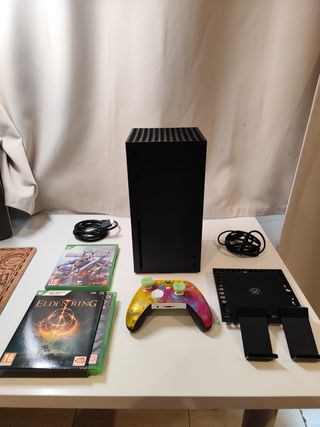 Xbox Series X 1TB + Elden Ring + Warhammer 40k
