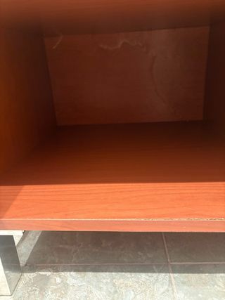 Mueble de baño con lavabo y espejo