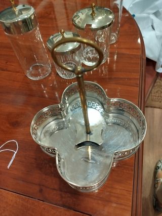 Conjunto de mesa de cristal y metal