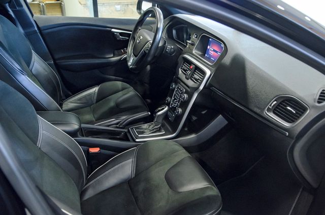 Volvo V40 D3 R-Design Momentum Aut. 150