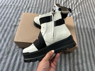 Botines UGG Sid