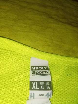 Dos petos deportivos naranja y amarillo XL