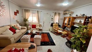 Chalet en venta en Campos de Golf - Villa Martin - Los Dolses en Orihuela