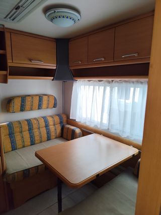 Caravana Knaus Sudwind 400TS