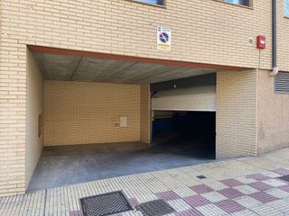 Garaje en alquiler en Villaquilambre