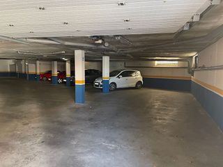 Garaje en alquiler en Villaquilambre