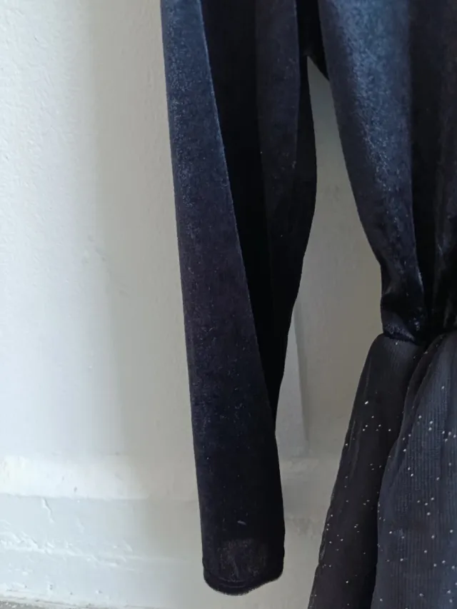 Vestido negro de gato con capucha