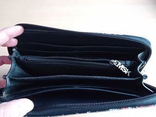 Monedero MSK floral negro multicolor