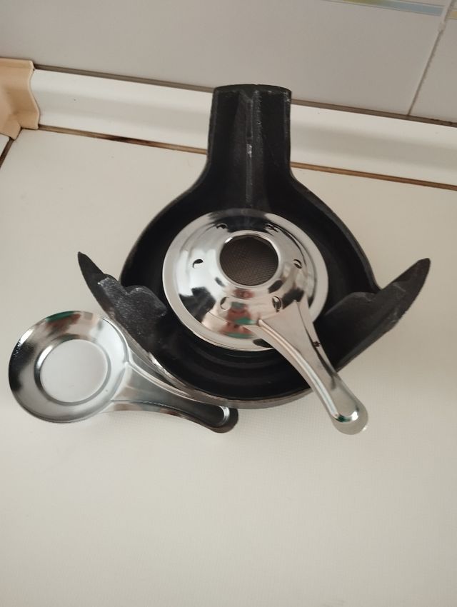 Set Fondue Hierro con Accesorios Madera