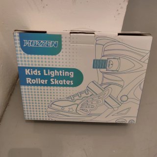 Patines 4 Ruedas. Con luces. T 28-31