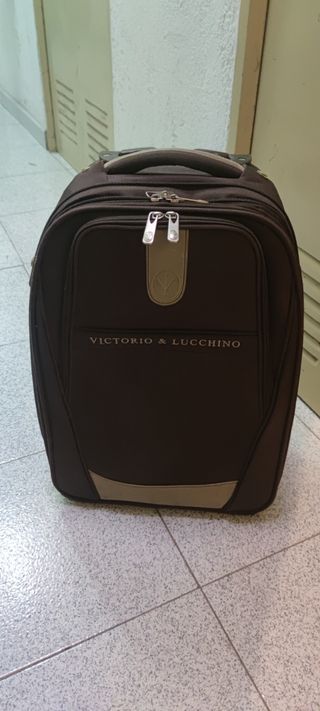 Maleta Victorio & Lucchino Marrón 
