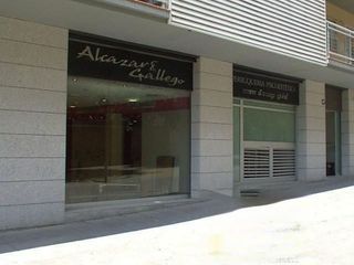 Local comercial en venta en Can Roca-Muntanyeta en Castelldefels