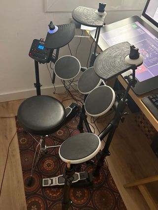 Batería Electrónica Alesis DM Lite