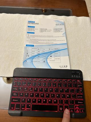 Teclado keyboard Bluetooth Negro Retroiluminado