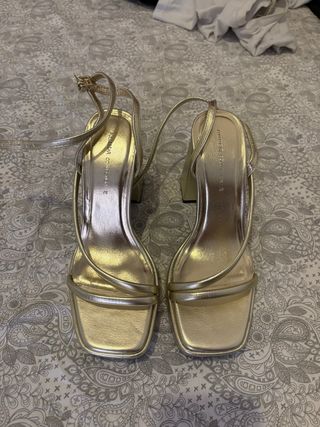 Sandalias Pull&Bear tacón dorado talla 37