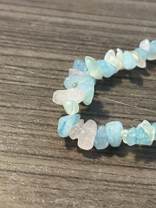 Pulsera de piedras naturales azul, verde y blanco