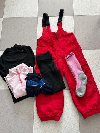 Ropa de esquí infantil