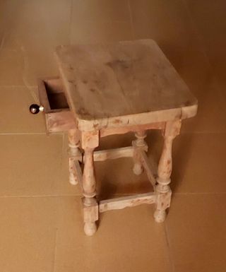 Antico tavolino castigliano in legno massello di teak
