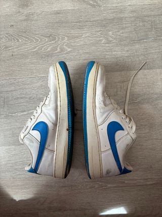 Zapatillas Nike Air Force 1 Blancas y Azules