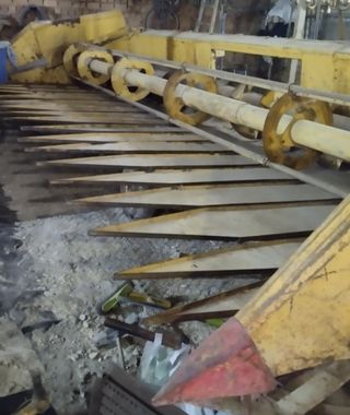 Cabezal corte  girasol Cosechadora New Holland Tx 