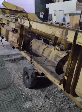 Cabezal corte  girasol Cosechadora New Holland Tx 