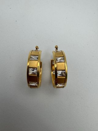 011-04-00370 ARGOLLAS CIRCONITAS ORO 18K