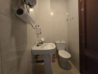 Local comercial en alquiler en Los Castros - Castrillón - Eiris en Coruña (A)