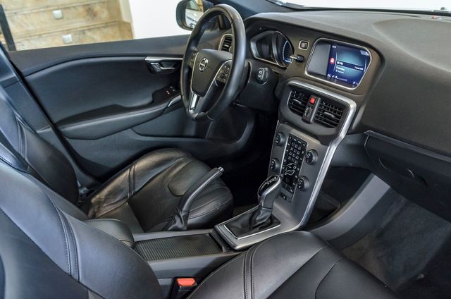Volvo V40 D2 Inscription Aut. 120