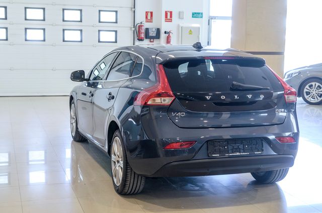 Volvo V40 D2 Inscription Aut. 120