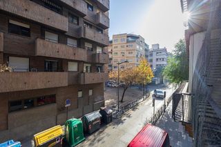 Piso en venta en Camino de Ronda - Rosaleda en Granada