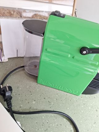 Cafetera Nespresso Krups ROTA