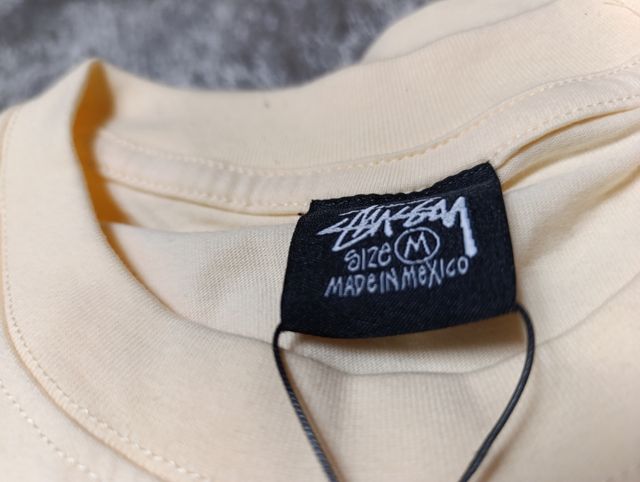 Camiseta Stussy Oso Built Tough