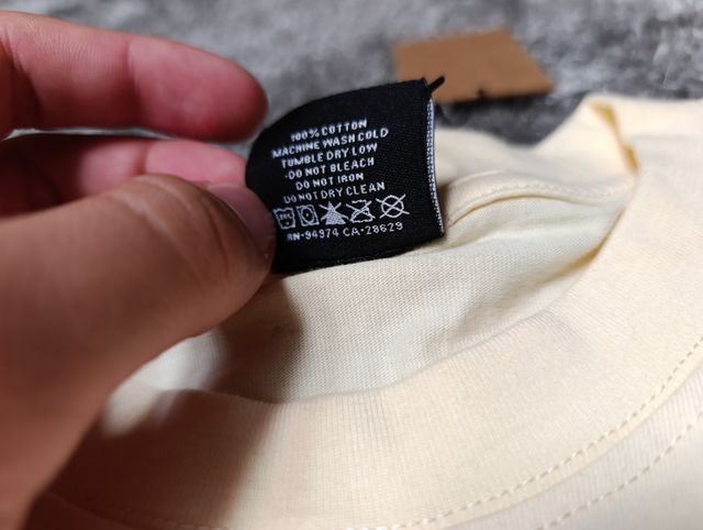 Camiseta Stussy Oso Built Tough